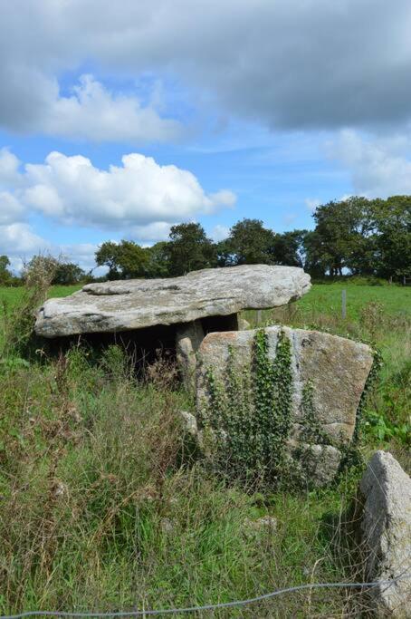 Gite Du Dolmen Guiscriff Екстериор снимка